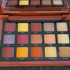 Natasha Denona Sunrise palette